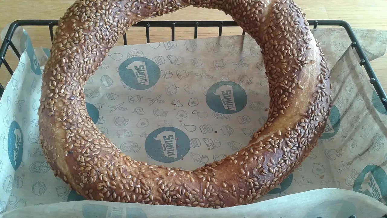 Sesame simit